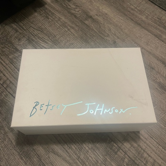 Betsey Johnson Black flats - Picture 7 of 7